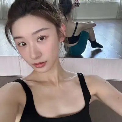 邓亮